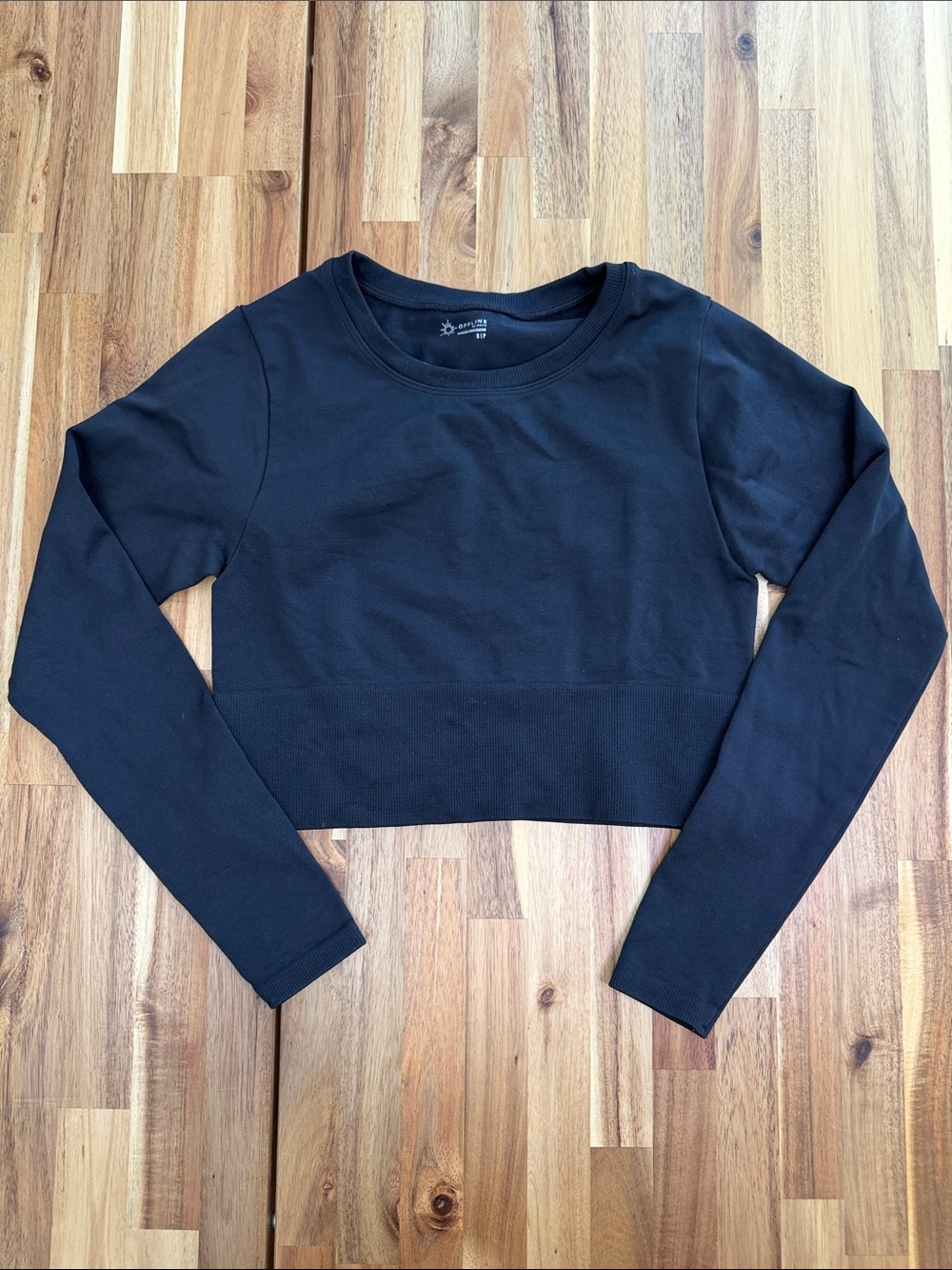 Offline Cropped Long Sleeve Shirt